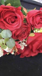 [MAWAR MIX X811] 8 KEPALA MAWAR 3 KEPALA PEMANIS BUNGA PALSU ARTIFICIAL FLOWER ROSE ROSES PREMIUM QUALITY KUALITAS PREMIUM BUNGA MAWAR HOLLAND BELANDA HIASAN RUMAH RUANG TAMU DIY BUKET BUNGA SURABAYA FLORIST SBY HAND BOUQUET TABLE DECORATION WEDDING