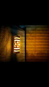 lampu minimalis untuk dinding rumah outdoor hitam putih