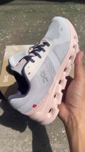 รองเท้าผ้าใบวิ่ง ใส่ได้ทั้งผู้หญิงและผู้ชาย 36-45 รองเท้าใส่สบาย น้ำหนักเบาดี พร้อมกล่องพร้อมส่ง