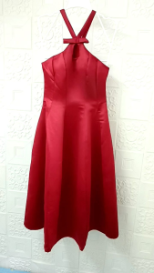 Đầm Vintage yếm cổ khoét tim