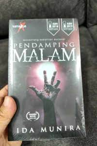 Novel Seram Karnadya: Pendamping Malam - Ida Munira (NEW OLD STOCK)