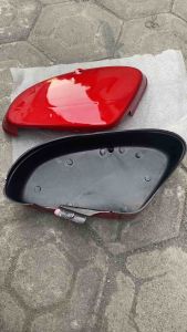 BOX AKI C70 CAT MERAH SEPASANG BAHAN PLASTIK