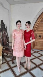 All Ladies เดรสลูกไม้เลื่อมชายพลีท