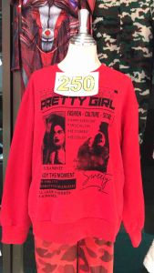 เสื้อสเวตเตอร์แขนยาวสีแดง ลายพิมพ์ สไตล์เกาหลี โอเวอร์ไซส์ แบบสวม ผ้าคอตตอนหนา