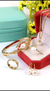 Set Perhiasan Lapis Rhodium Bentuk Daun Mutiara Air Tawar Bentuk Bakpao Bonus Cincin Kirim Dari Lombok