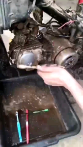 แท้ K-ONE ผลิตภัณฑ์ สลายคราบล้างห้องเครื่ิองล้างโซ๋ล้างคราบน้ำมัน2 ลิตร 150 บาทจากเชียงกง น้ำยาล้างเครื่องยนต์