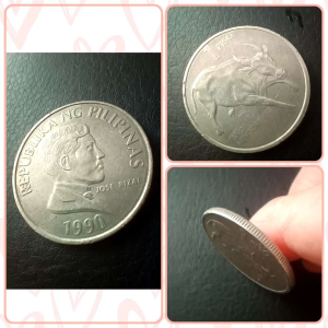 100% Authentic 1990 Philippines 1 peso old coin Good Condition *Catalogue #0181 *Actual Pictures Taken No Stock Photos *Free Shipping with tracking number Country: Philippines Period: Republic of the Philippines 1967 - 1994 Coin type: Circulation
