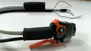 A83ชุดมือเร่งมันติฟังก์ชั่นขนาดแฮนด์19มิล./เครื่องตัดหญ้า 2 จังหวะ MARTENS (มาร์เท่น) รุ่น NB411ทุกรุ่นและใส่รุ่น NB411/RBC 411/NB421#แท้ติดเครื่องใหม่มาจากโรงงาน