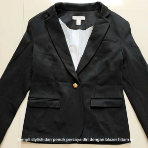 Blazer Kantor Wanita Hitam: Pilihan Modis untuk Bisnis