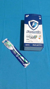 Formula Sikat Gigi Triple Action 1Bok Isi 12Batang