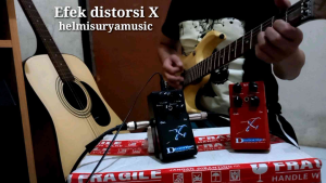 Efek gitar distorsi X plus Adaptor suara mantap