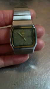 Đồng hồ seiko 5 tivi cổ mặt xám ghi zin bản