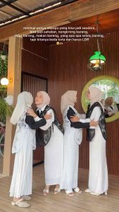 VEST PRISA BRUKAT ATASAN WANITA OUTER ROMPI