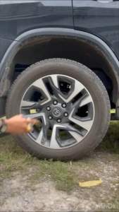 Wax Pink สเปร์เคลือบยางดำ 2ขวด สูตรซิลิโคลออย100% ทนความร้อน กันน้ำ ติดทนนาน