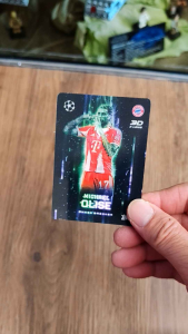 Topps Match Attax Extra UCL 2025/26 - 3D X-Lens Phase Shifter (Olise & Gyokeres)