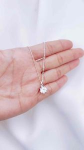 จี้เงินแท้เพชร CZ 2 กะรัต น้ำร้อย พร้อมสร้อยคอเงินแท้ความยาวเดียว 925 by สุปราณีเอสอาร์โกลด์