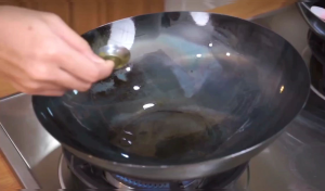 ซอสข้าวผัดแบบจีน ซอสข้าวผัดสำเร็จรูป ปริมาณ1ขวด ผัดข้าวได้20จาน