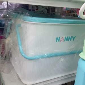 Nanny L 31x43x29.5cm กล่องหูหิ้วแนนนี่กันฝุ่น ไร้กลิ่น พลาสติกเกรด Aใส่ของ กลิ่น เสริมความสวยคลอตได้เยอะ กลิ่น แม่ๆ เตรียมคลอด