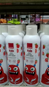 STRAWBERRY 2-IN-1 BATH & BODY WASH 200ML
