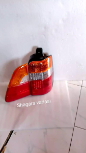 STOPLAMP DAN REFLEKTOR BAGASI SEGITIGA KIJANG KAPSUL 2003 - 2004