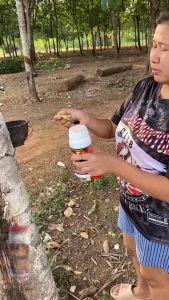 ปุ๋ยน้ำบุญญฤทธิ์ ตราฟอโล่ (โฉมใหม่)โปร 8 ขวด แถมเสื้อ+แปรง