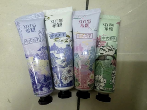 Hand Cream Moisturizing Random Scent with Floral Designs 24 Fragrance Variants 护手霜 保湿滋润 不油腻 随机香 味 Hand Cream Moisturizing Random Scent Krim Tangan
