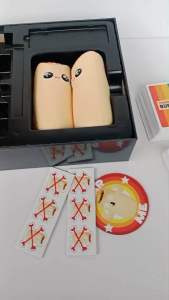 Burrito: A Dodgeball card game การ์ดเกมสำหรับครอบครัว