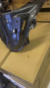 NMAX V1 CONSOLE CARBON (AKANA)