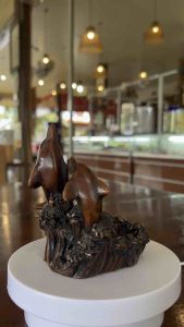 รูปปั้นครอบครัวปลาโลมา ของขวัญ ของฝาก ของตกแต่ง เฮงดีจิวเวลรี่