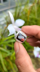 ngọc hồng lựu hàng tự nhiên