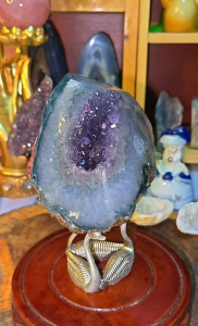 Amethyst geode / amethyst cave 紫晶镇 / 彩晶镇 / 紫晶洞 / amethyst cluster