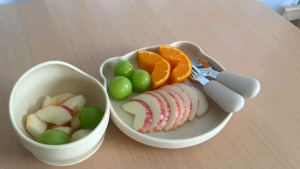 ถ้วยแบบฐานดูดขนาดพอเหมาะ กำลังดี  จะใส่อาหารบด หรือ ข้าวต้ม สำหรับเด็ก