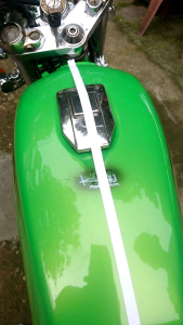 Pengkilap Body Motor & Bodi Mobil Efek Daun Talas