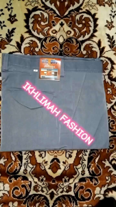 CELANA PANJANG ABU SMA BAHAN LICIN DAN MENGKILAT