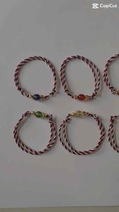 Gelang Tridatu love satu bola batu Tibet om mani padme