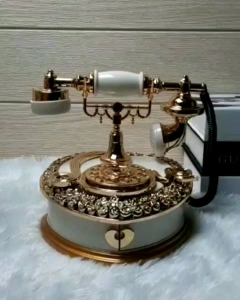 Kotak Musik Telephone Klasik Pajangan Retro Vintage Dekorasi Meja