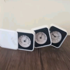 Jam dan Thermometer Hygrometer 3 in 1