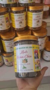 Muối ngâm chân thảo dược núi rừng Tây Bắc mùi thơm dễ chịu giúp thải độc tố giảm đau xương khớp giúp ngủ ngon (1lọ)