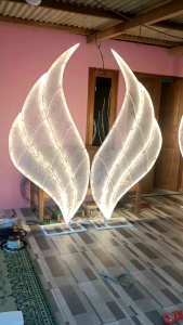 Standing Led Ekor Merak: Dekorasi Ruangan dengan Lampu Interior