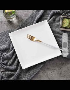 20.2cm White Ceramic Square Dinner Plate Pasta Plate Serving Platter Microwave Safe | Pinggan Seramik Putih 陶瓷四方形西餐盘甜品盘