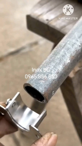 Giá đỡ thanh treo rèm treo quần áo bằng Inox