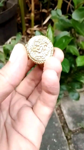 Cincin perunggu kuno Semar mesem