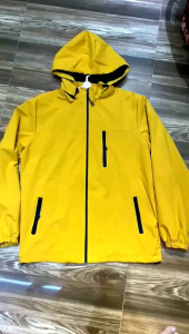 Áo gió tráng bạc 2 lớp chống nước . Phù hợp cho cả nam và nữ.