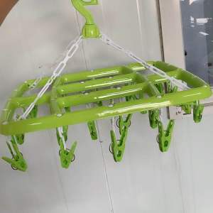UniGlobal High Quality Square Hanger Heavy Duty Space Saver With 24 Clips Easy to Use