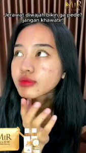 ecer Krim Siang MIRGLOW ada 2 variansuncare dan BBkrim mengandung SPF 30.. Bisa mengcover dan meratakan warna kulit wajah menutrisi dan melindungi kulit wajah dari paparan sinar matahari Dapatkan Kulit Sehat dan Glowing dengan Rangkaian Produk Kami