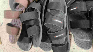 Sandal Has Madura \\\"BLACKSTEEL\\\" Model Slop & Slempang Pria Dewasa Bermotif Premium