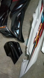Cover Body Fullset Halus Yamaha Jupiter Z New Burhan 2006 s/d 2009 Lis Stiker 2007 Warna Hitam Putih