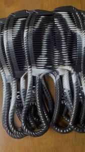 หวีผมพลาสติก(สีดำLive)ยกโหล12อัน