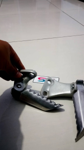 Power Footstep Belakang NMax Old Dudukan Step Belakang NMax Esp 2015-2019