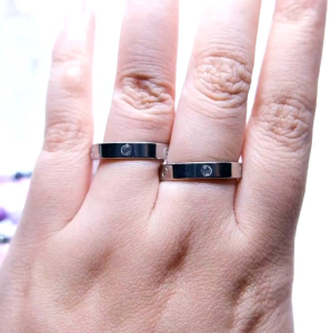 [GRATIS CETAK NAMA] Cincin Couple Titanium Anti Karat M101 | Cincin Pasangan | Cincin Hadiah | Cincin Lamaran | Cincin Tunangan | Aksesoris Pria Wanita